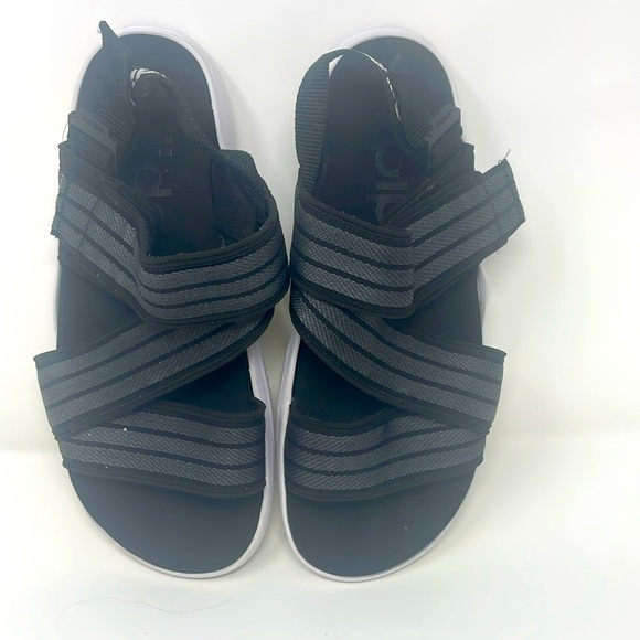 Adidas Black & White Strapped Sandals Size 11 Excellent Condition - Picture 1 of 11